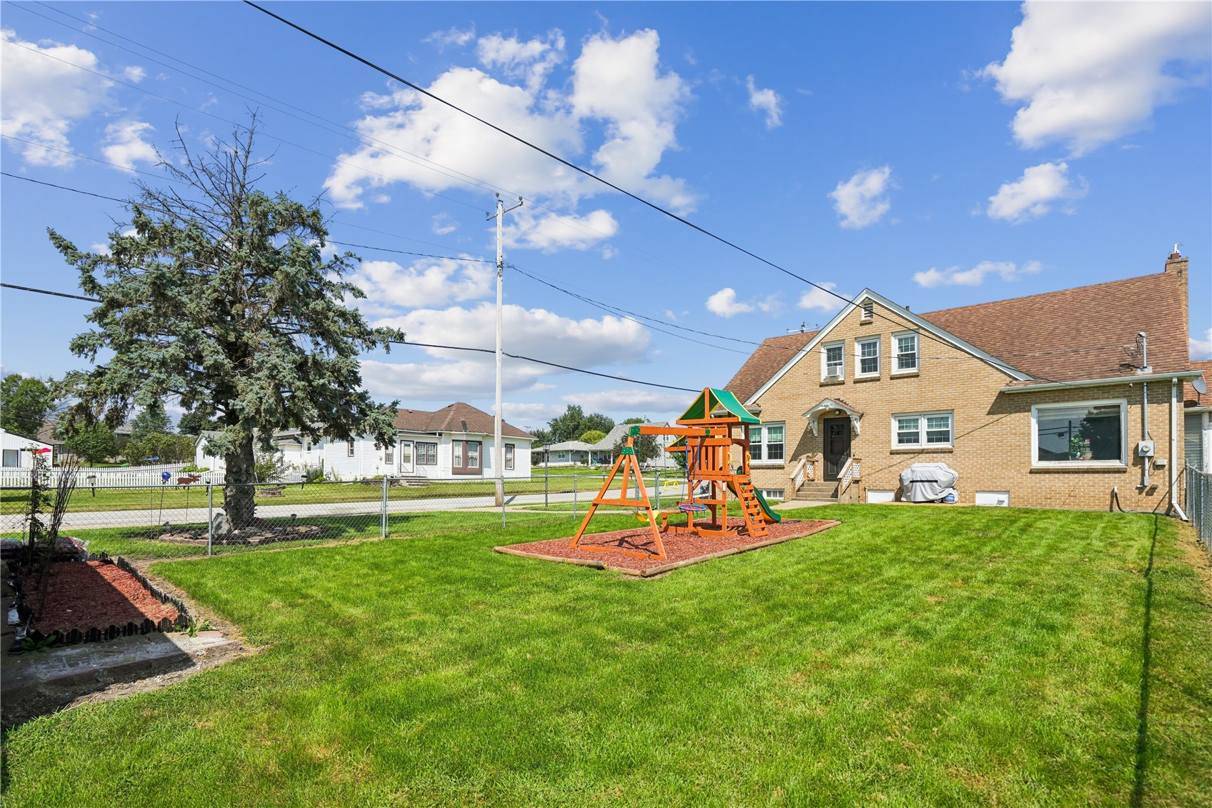 405 Washington Lowden IA 52255