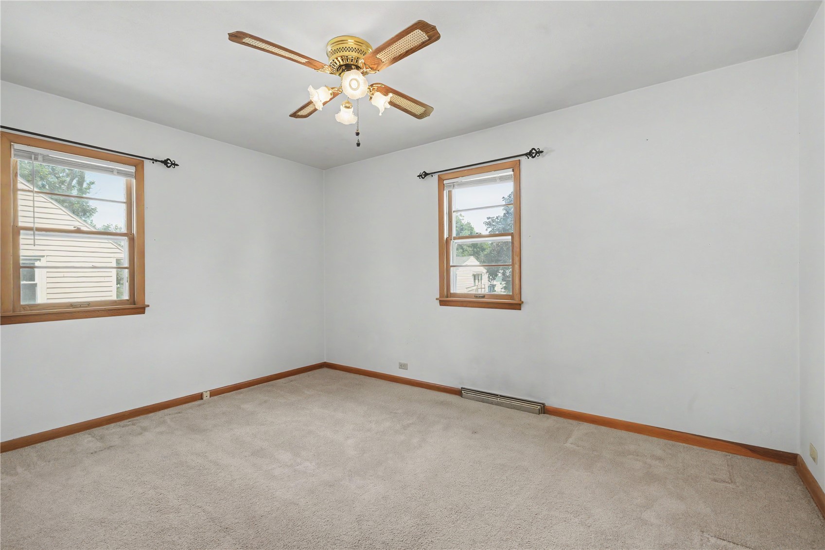 1627 Miami Drive NE Cedar Rapids IA 52402