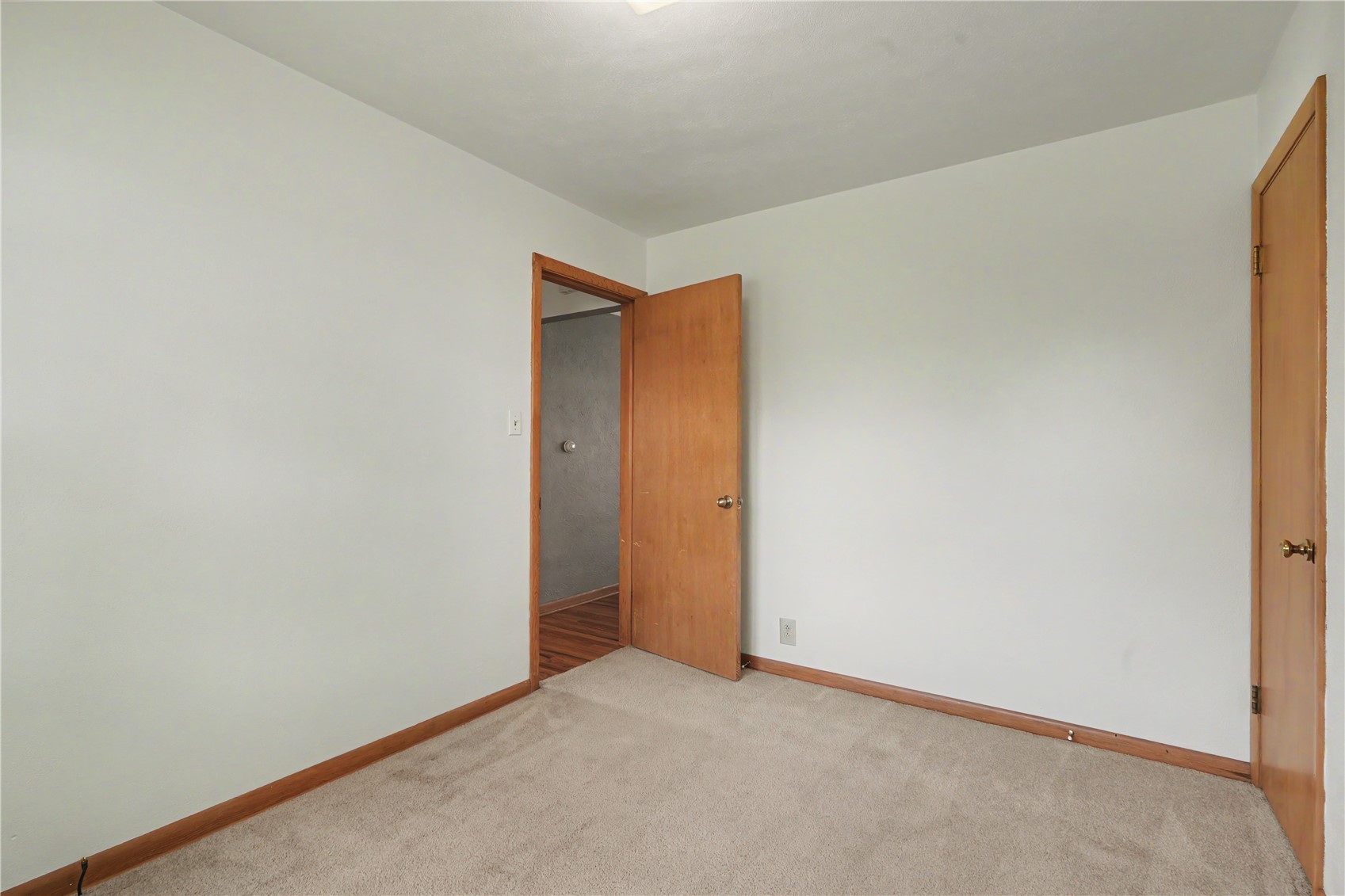 1627 Miami Drive NE Cedar Rapids IA 52402
