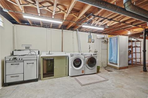 1627 Miami Drive NE Cedar Rapids IA 52402