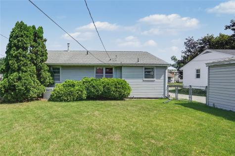 1627 Miami Drive NE Cedar Rapids IA 52402