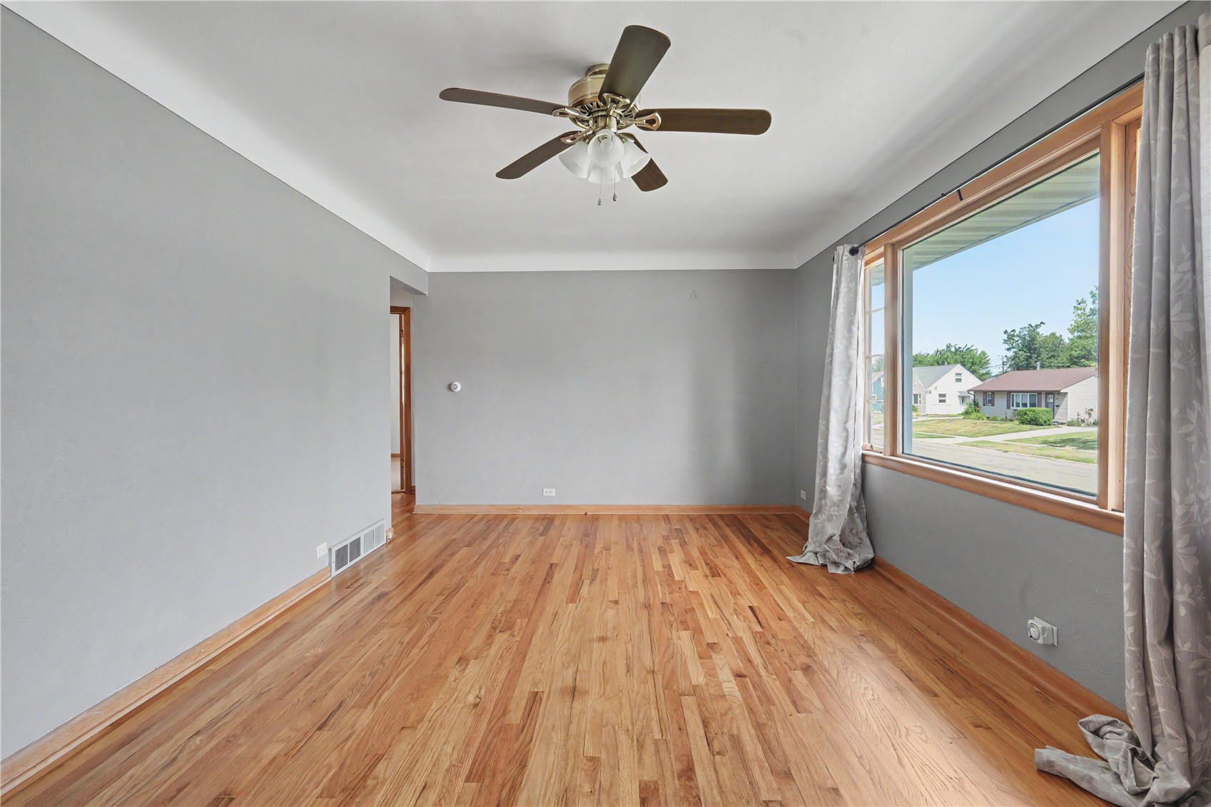 1627 Miami Drive NE Cedar Rapids IA 52402