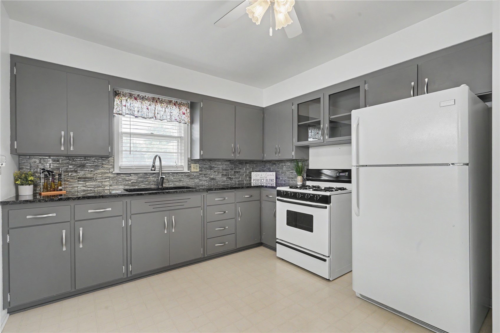 1627 Miami Drive NE Cedar Rapids IA 52402