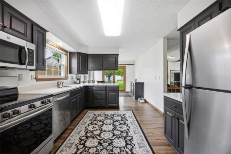 7412 Berkshire Drive NE Cedar Rapids IA 52402