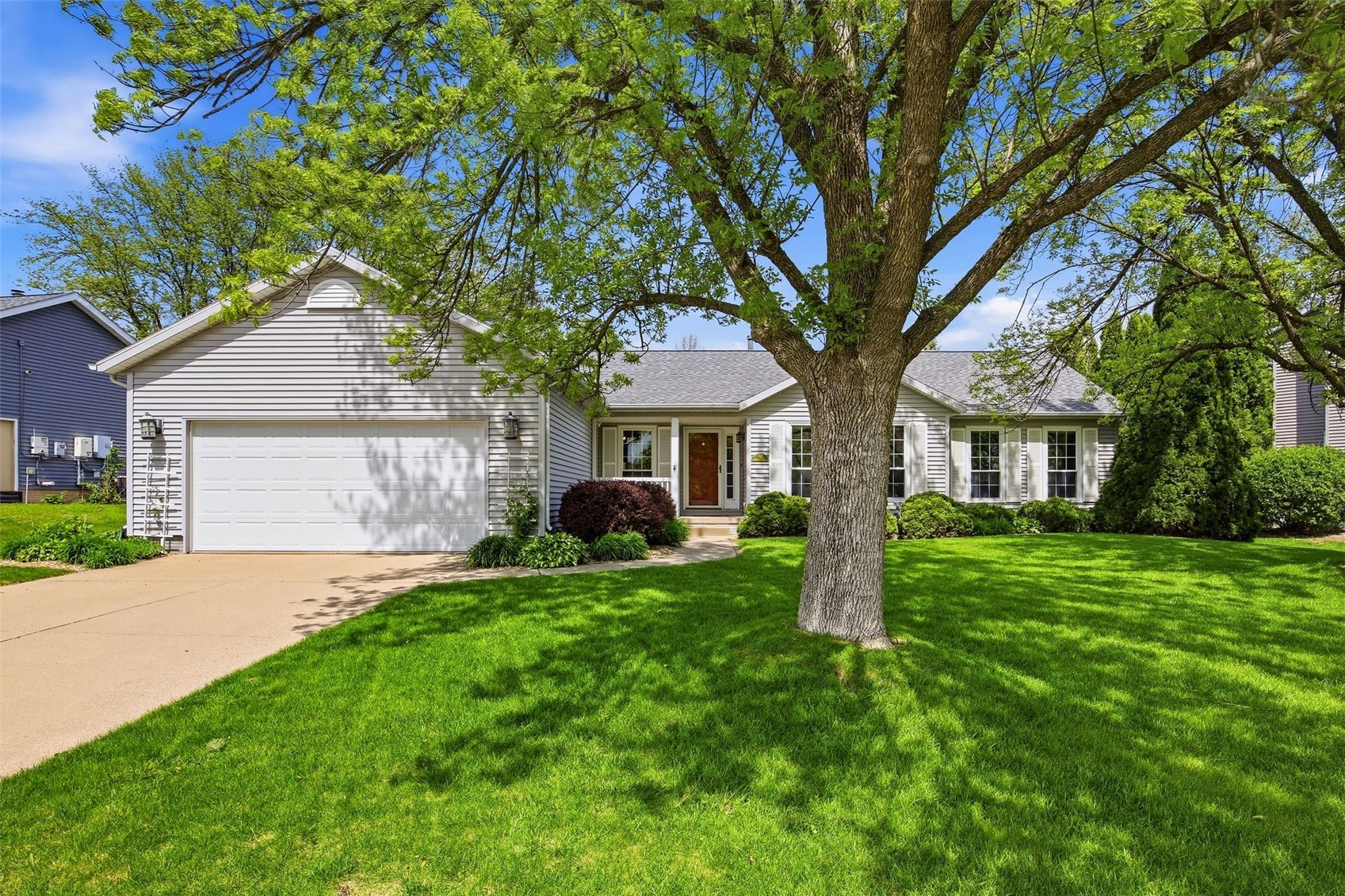 7412 Berkshire Drive NE Cedar Rapids IA 52402
