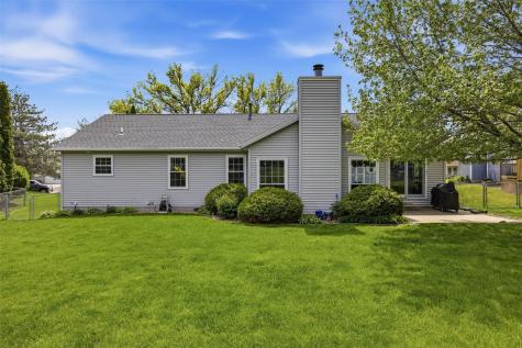 7412 Berkshire Drive NE Cedar Rapids IA 52402