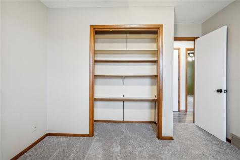 1617 Sierra Drive NE Cedar Rapids IA 52402