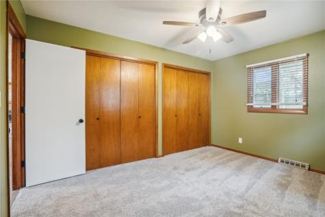 1617 Sierra Drive NE Cedar Rapids IA 52402