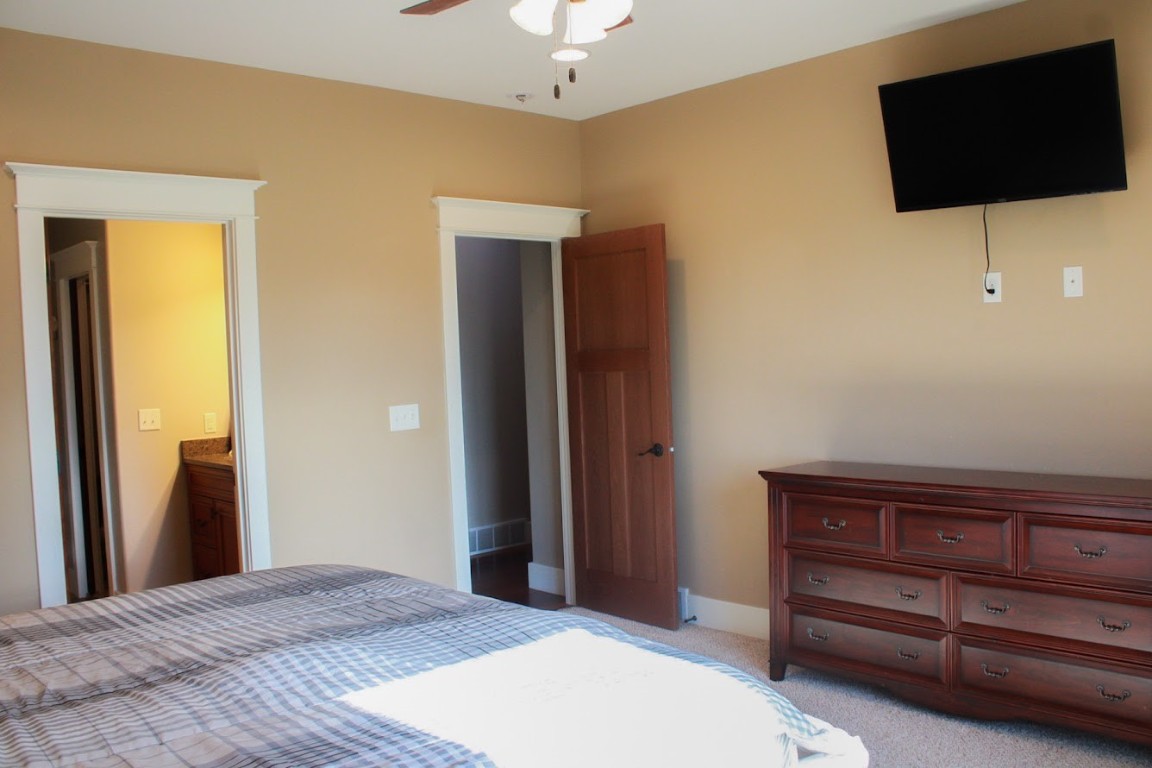 8133 98th Wyoming IA 52362