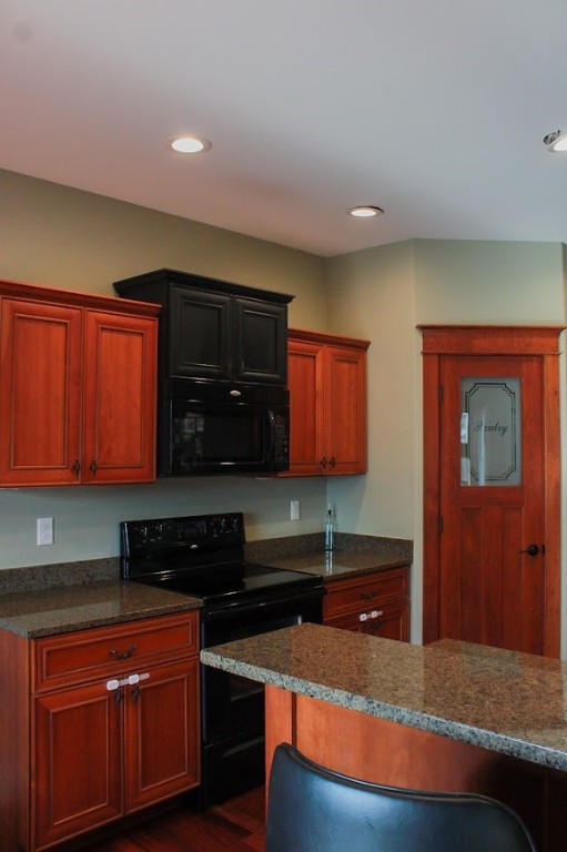 8133 98th Wyoming IA 52362