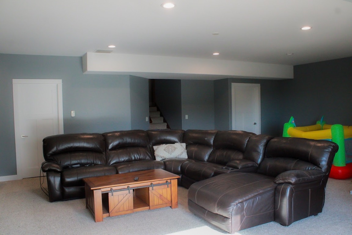 8133 98th Wyoming IA 52362