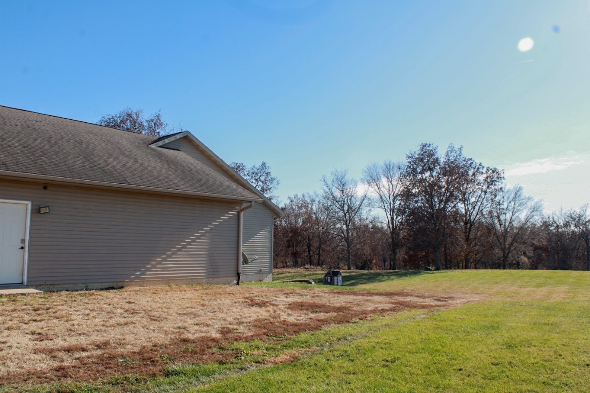 8133 98th Wyoming IA 52362