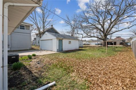 716 9th Street Cedar Rapids IA 52404