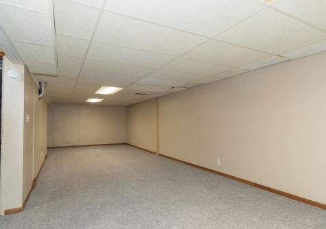 2825 O Avenue NW Cedar Rapids IA 52405