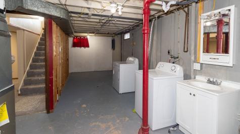 2825 O Avenue NW Cedar Rapids IA 52405