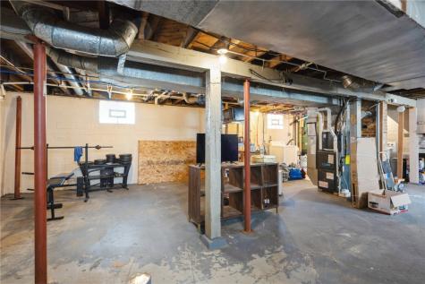 838 Daniels Street NE Cedar Rapids IA 52402