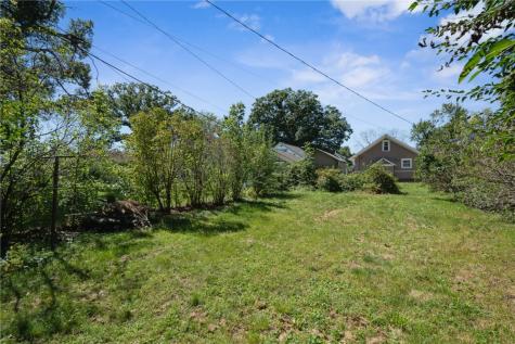 838 Daniels Street NE Cedar Rapids IA 52402