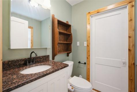 838 Daniels Street NE Cedar Rapids IA 52402