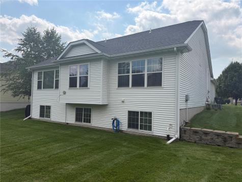 3422 Forest Valley Court NE Cedar Rapids IA 52411