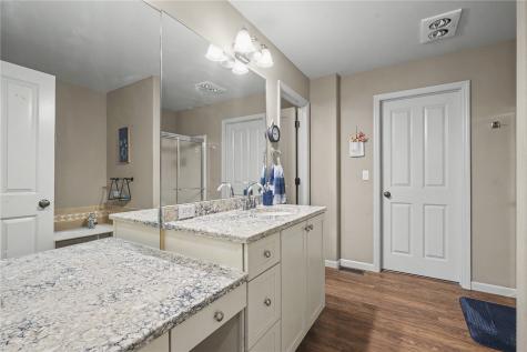 3422 Forest Valley Court NE Cedar Rapids IA 52411