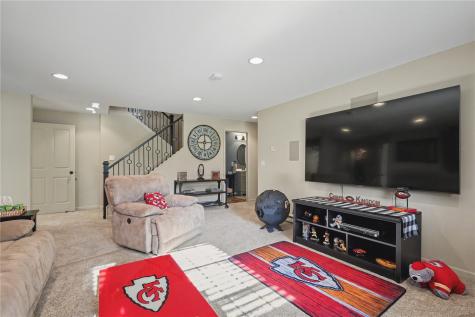3422 Forest Valley Court NE Cedar Rapids IA 52411