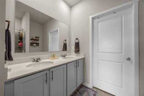 3381 Dreusicke Drive Coralville IA 52241