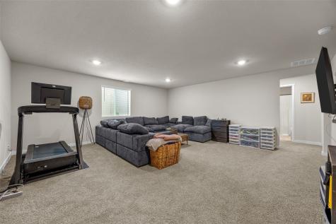 3381 Dreusicke Drive Coralville IA 52241