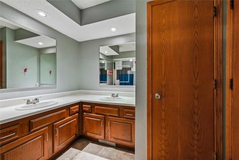 3485 Royal Avenue Marion IA 52302