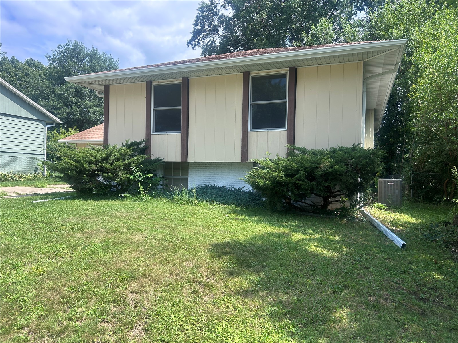3352 Tulane Avenue Iowa City IA 52245