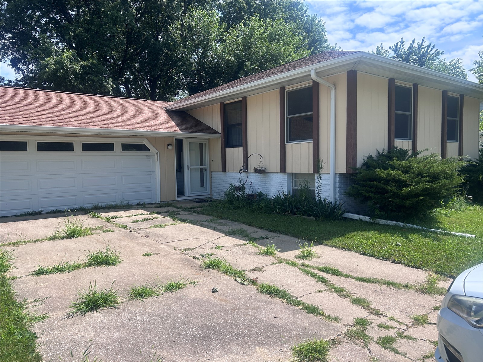 3352 Tulane Avenue Iowa City IA 52245