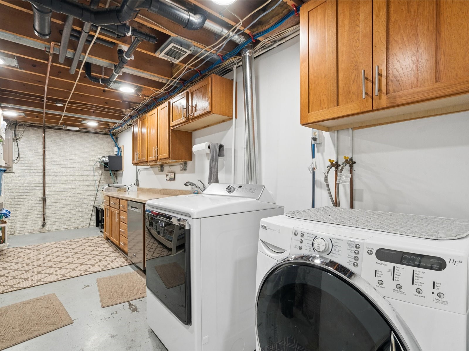 617 E Oak Street Mechanicsville IA 52306