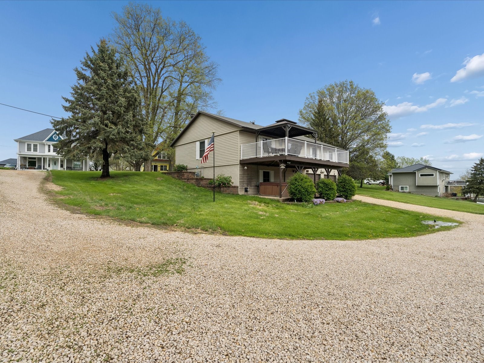 617 E Oak Street Mechanicsville IA 52306