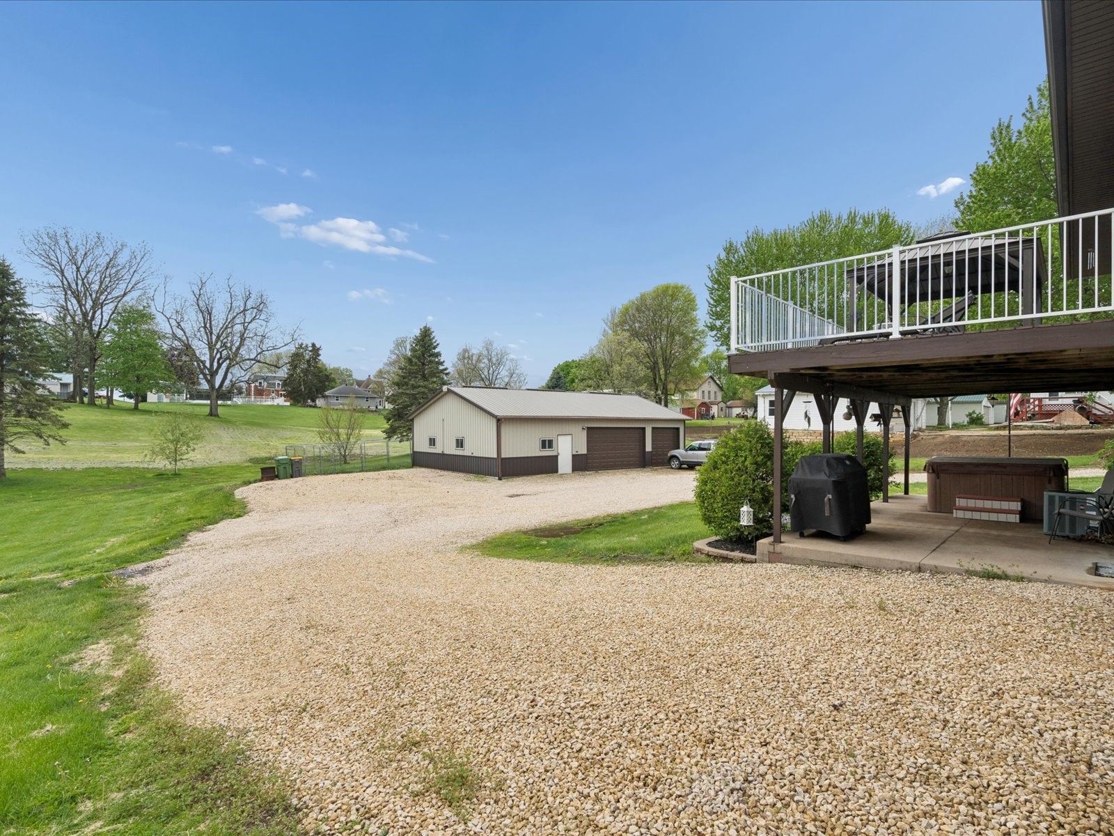617 E Oak Street Mechanicsville IA 52306