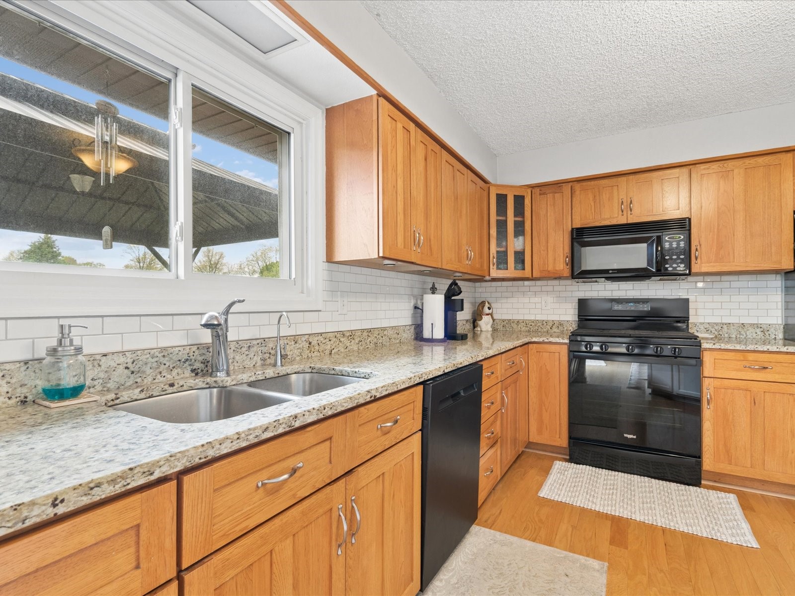617 E Oak Street Mechanicsville IA 52306