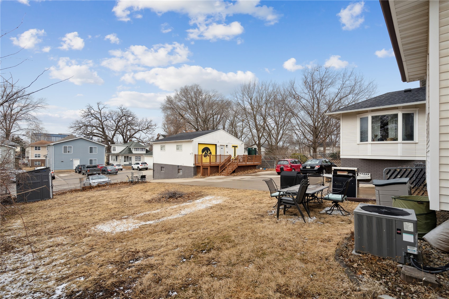 511 S Lucas Street Iowa City IA 52240