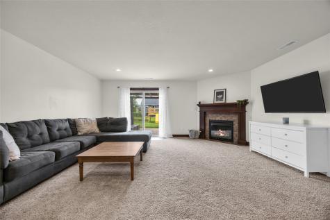 3589 Faulkner Avenue Marion IA 52302