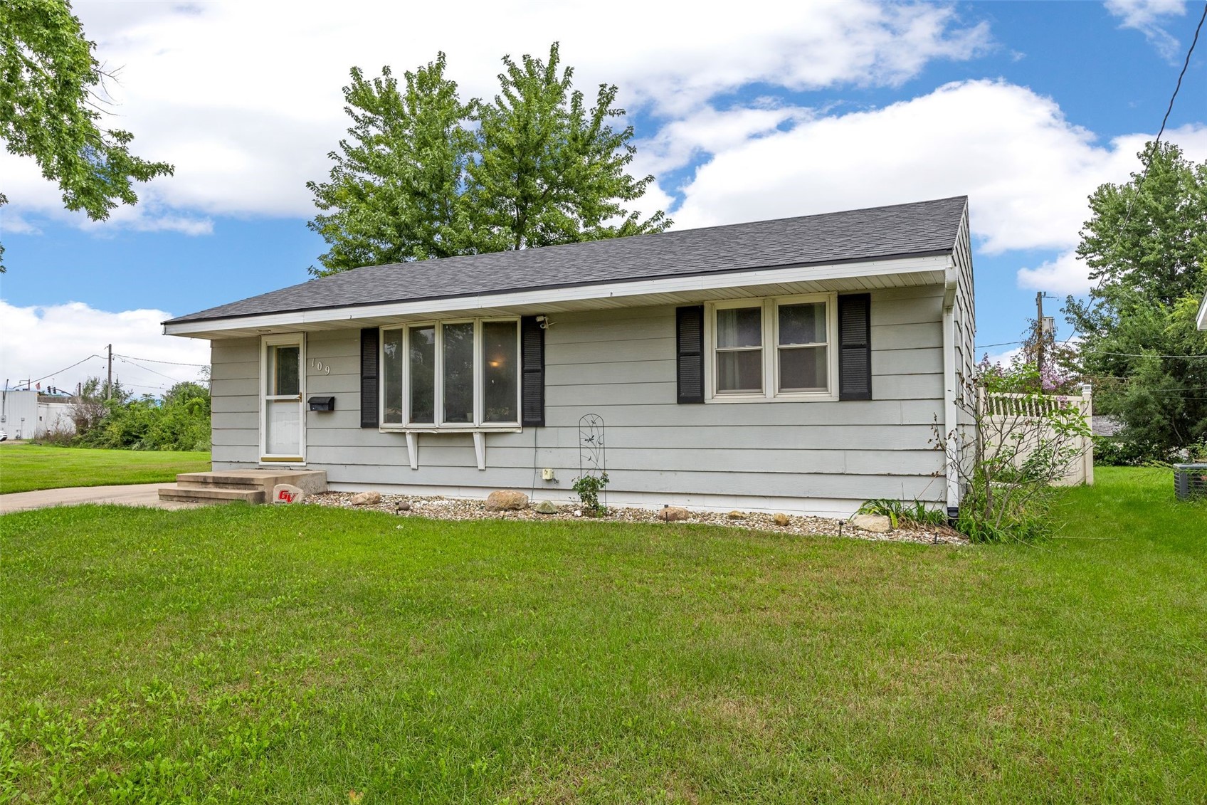 109 Marion Court Hiawatha IA 52233