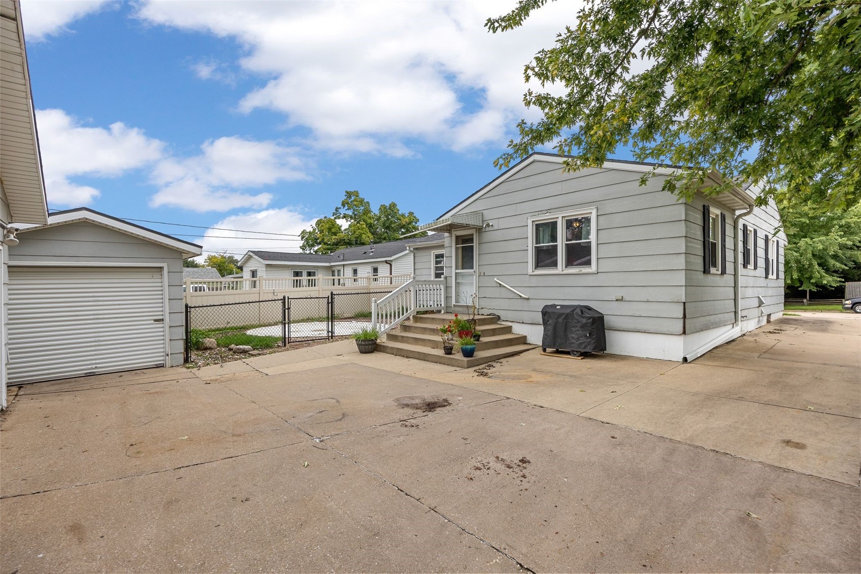 109 Marion Court Hiawatha IA 52233