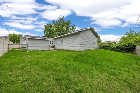 109 Marion Court Hiawatha IA 52233
