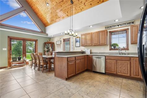 2153 Central City Road Central City IA 52214