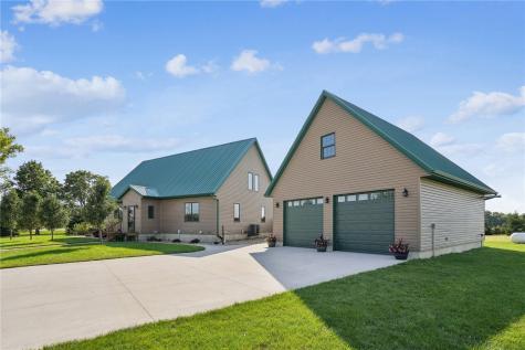 2153 Central City Road Central City IA 52214