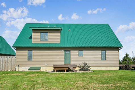 2153 Central City Road Central City IA 52214