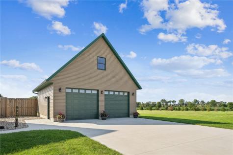 2153 Central City Road Central City IA 52214
