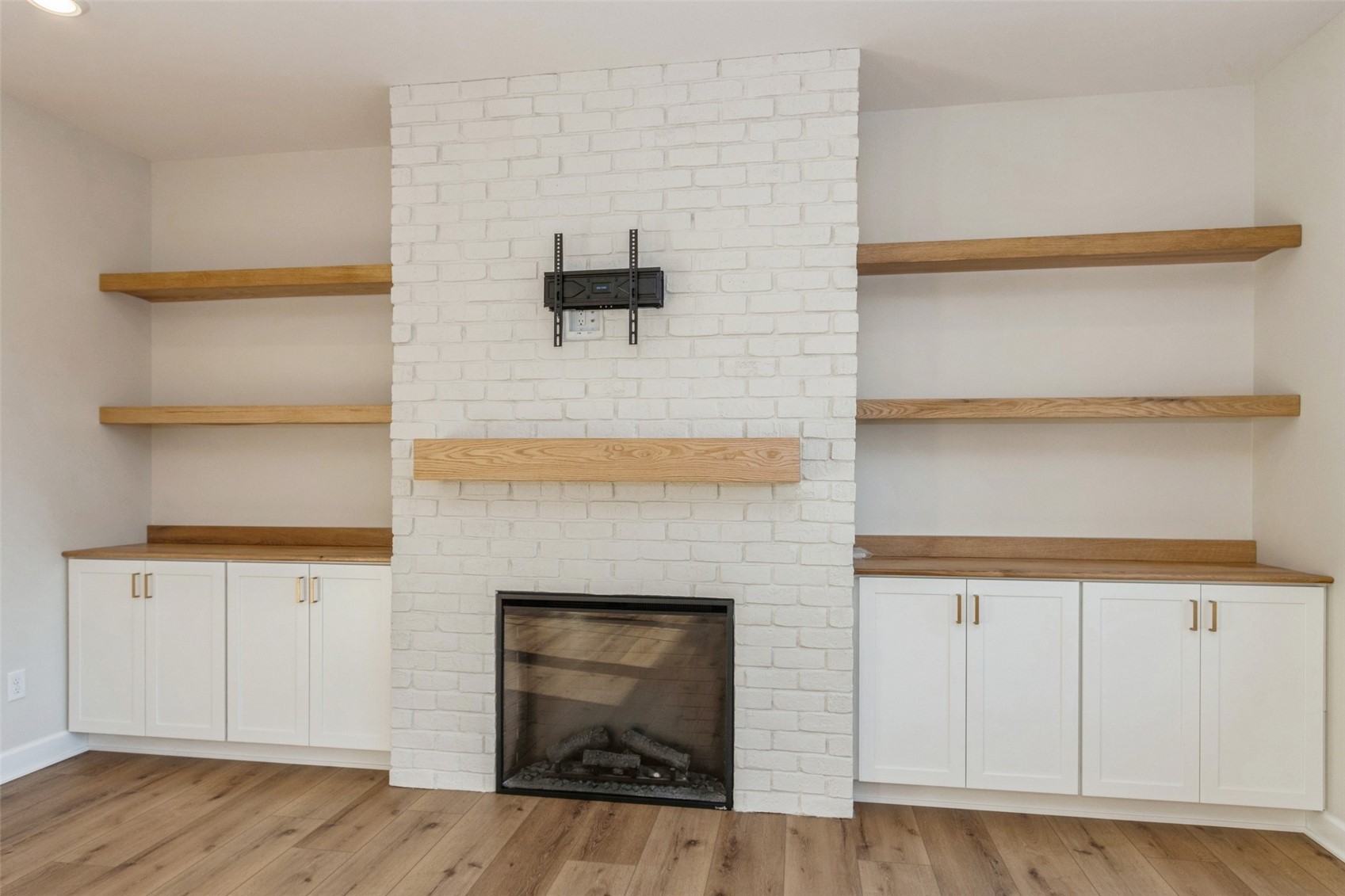 837 Heron Drive Iowa City IA 52245