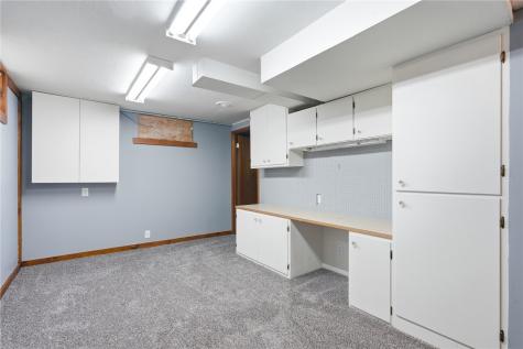 2110 Chandler Street SW Cedar Rapids IA 52404