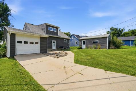 2110 Chandler Street SW Cedar Rapids IA 52404
