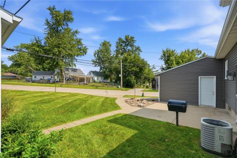 2110 Chandler Street SW Cedar Rapids IA 52404