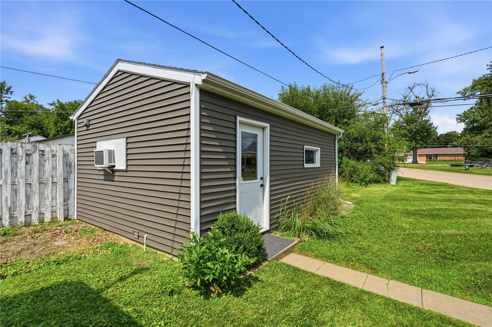 2110 Chandler Street SW Cedar Rapids IA 52404