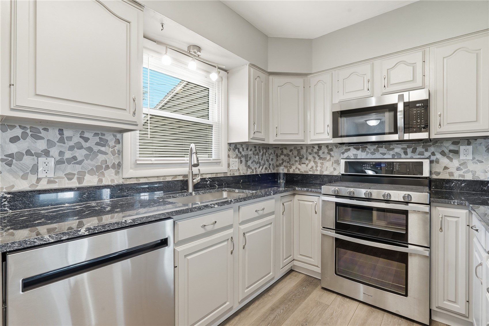 2110 Chandler Street SW Cedar Rapids IA 52404