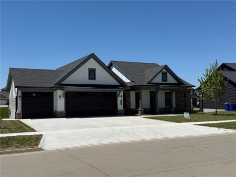 707 Cedar Bend Solon IA 52333